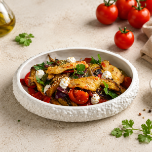 Тёплый салат с курицей